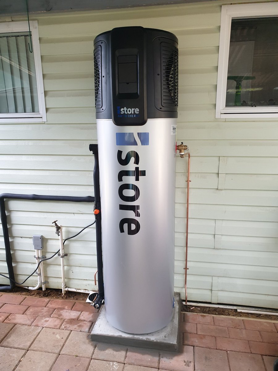 Plumb_it_Right's tweet photo. Happy customer installing I-Store 180lit in Woodridge https://t.co/JFNi6YBfW6