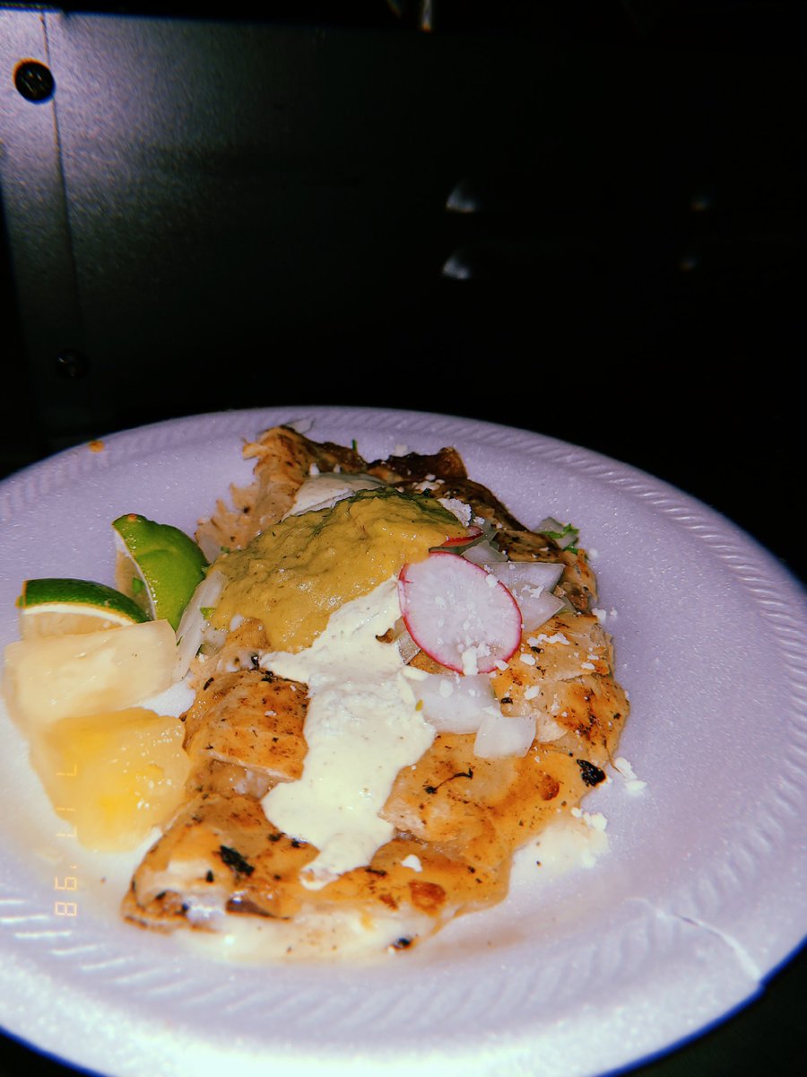 Kbangtang's tweet photo. ATTENTION!!!  IF ANYONE IS IN THE  626 AREA OR IN LA AND WANTS TACOS AND QUESADILLAS THIS WEEKEND!!! HMU!! I'm a private chef and student just trynna feed people.  if you cant come it would mean alot to just share it or follow the ig: @roots_kitchen_bakery https://t.co/Jo733QtKXe