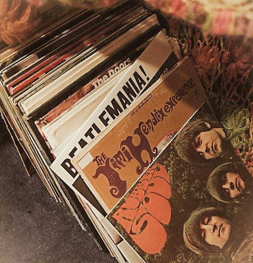 harrymoonchild's tweet photo. Harry Styles - Summer of '72 https://t.co/OHz0HZjH96