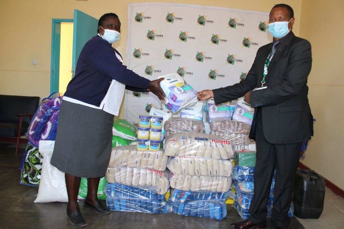 Zimra_11's tweet photo. ZIMRA gives to the community -The Zimbabwe Revenue Authority yesterday donated wheelchairs, Foodstuffs and toiletries to St Giles Medical Rehabilitation Centre, Jairos Jiri Southerton, Shungu dzevana in Hatfield and Bumhudzo OLD People's Home in Chitungwiza. #GivingToTheCommunity https://t.co/axV15lB3NR
