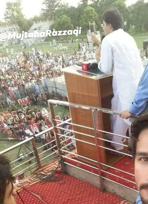 MUJTABARAZZAQI's tweet photo. دھاندلی کا اندازہ اس بات سے لگایا جا سکتا ہے کہ پی ٹی آئی یہ سیٹ بھی جیت گئی تھی . جہلم جلسہ 18 جولائی 2018 🤣
#Election2018 #selection2018
@MaryamNSharif @TalatHussain12 @CMShehbaz @pmln_org @KhawajaMAsif @Mushahid_Ullahh https://t.co/RWrTSrgKZo