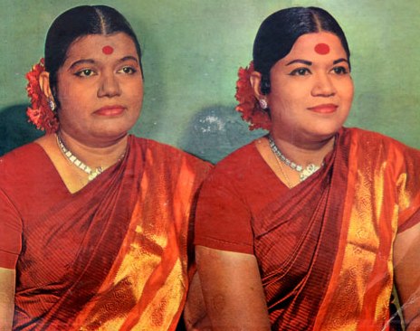 இப்படி Approx 100 ஆண்டுகளே ஆனகந்த சஷ்டிக் கவசம்எப்படி, திடீரென்று தமிழகத்தில் பிரபலம் ஆனது?அதான் இசையின் மகிமை:)சூலமங்கலம் சகோதரிகள்!எழுதிய தேவராய சுவாமிகள் பார்க்காத புகழைபாடிய சூலமங்கலம் உடன்பிறப்பு, புகழ் கண்டது!Sri Venkatesam Manasa Smaramiபாட்டு போல் தான் இதுவும்:)