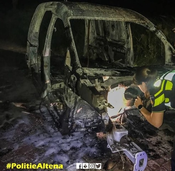 Auto uitgebrand in Giessen -..