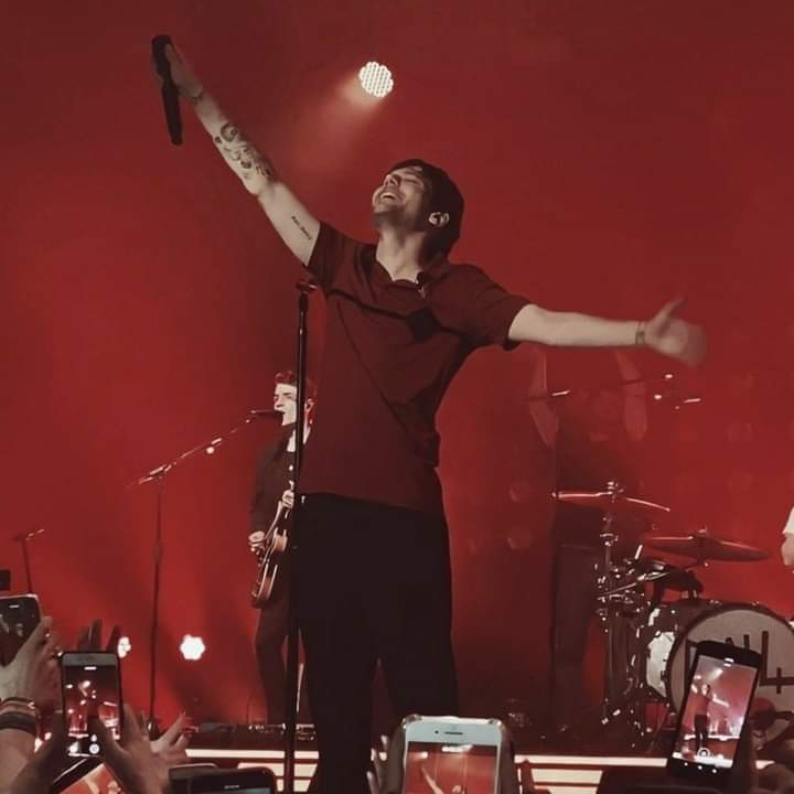 🇵🇪 Queremos ver a Lou en suelo peruano. No sé olviden que tiene un gran fandom aquí 🇵🇪
PERU WANTS WALLS TOUR 🇵🇪
<a href="/Louis_Tomlinson/">Louis Tomlinson</a> 
<a href="/Artes_Peru/">Artes Perú</a> 
<a href="/ONEntertain/">One Entertainment</a> 
<a href="/MoveConcertsPE/">Move Concerts Perú</a>