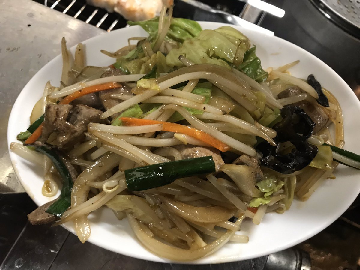 孫ちゃん食堂 西浦和 中華料理 ラーメン ランチ 昼飲み 居酒屋 孫ちゃん食堂 本日の日替わりランチ レバニラ定食です コリコリ串 羊肉串もおすすめ