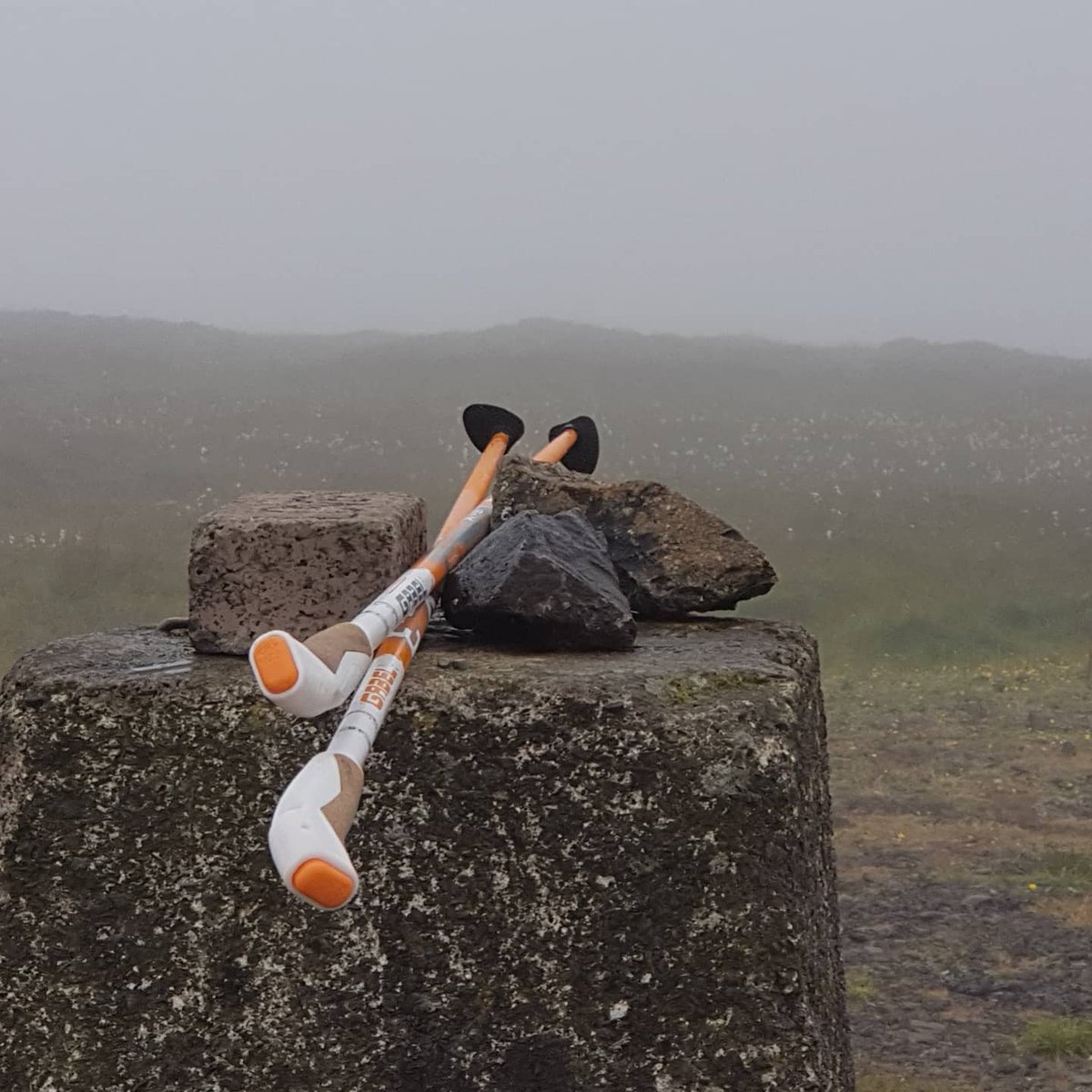 KORITFW's tweet photo. #Belfast #3Rocks One rock for each of you 💕💕💕🕊️ #LoveIreland #NaturePhotography #mountains #Joy #Mindfulness 🙂✌🏻💚🌏💕🇮🇪⛰️ https://t.co/rWNrFOvxsV