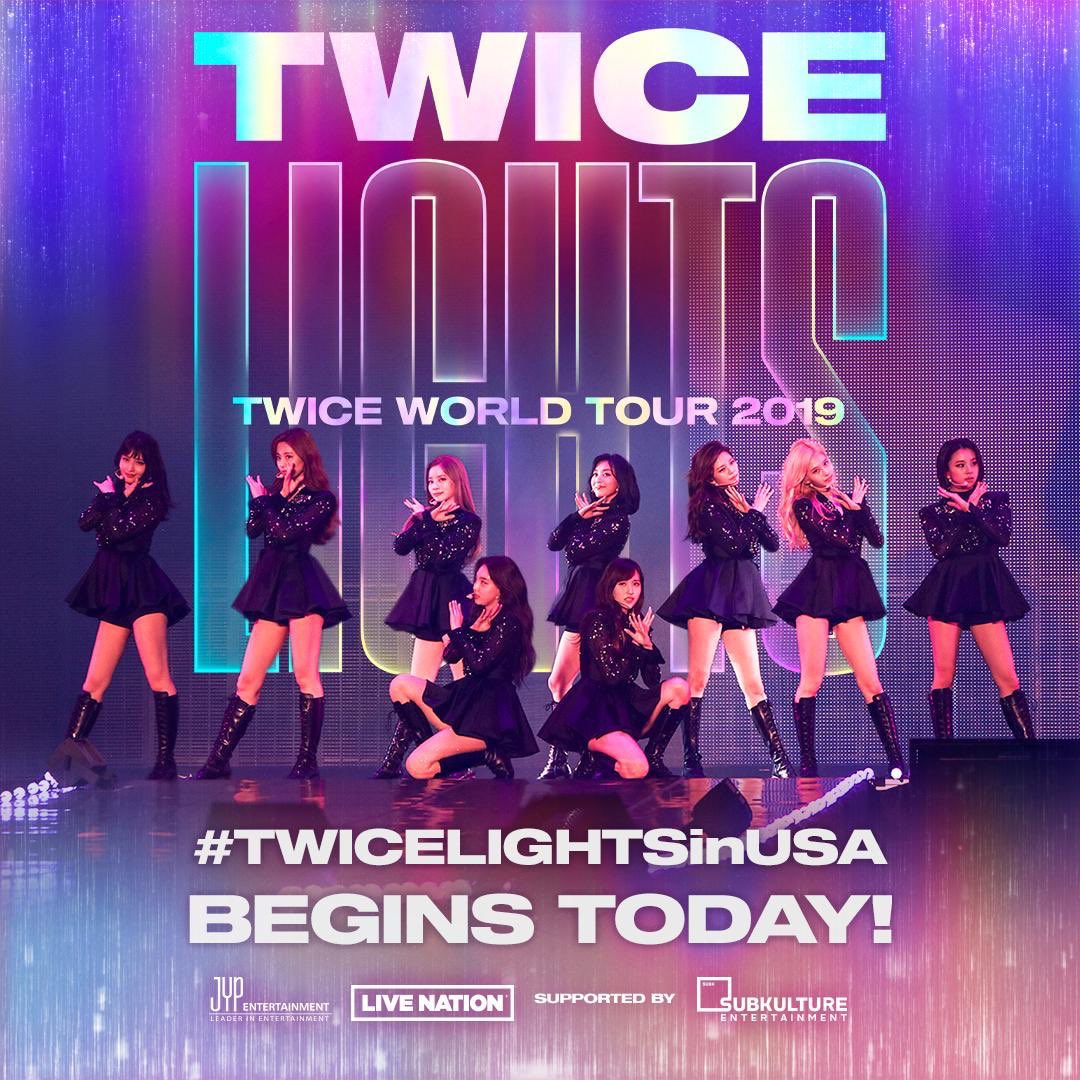 misayeon's tweet photo. 1 year ago today. First American tour, first US concert. Completely sold out crowd. Unreal 🤧 @JYPETWICE https://t.co/AHywJqVBW1
