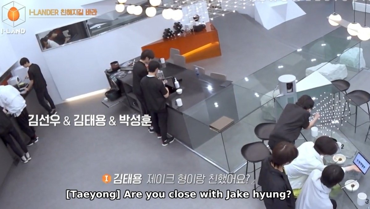 taeyong asking sunghoon if him and jake are close and sunghoon said "yes" and even called jake "cute" 