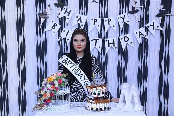 Muneeba_Pk's tweet photo. 💕Best day of the year Shukr Allhamdolillah 💕
13.7.2020 https://t.co/xewVfcRwDv