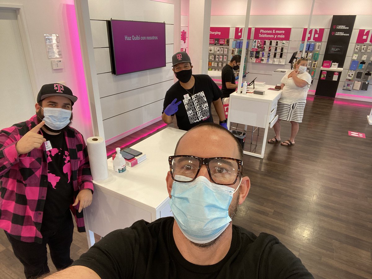 trdelansky's tweet photo. Welcome back to @TMO_Manolo and the  Dreamteam! They may have been gone for a few weeks but they came back on 🔥🔥🔥 already. Had a great time today with this super passionate team. 🙌🏼 #SDN #SanDiego @eddienavarrete https://t.co/aMYoWS4WWi