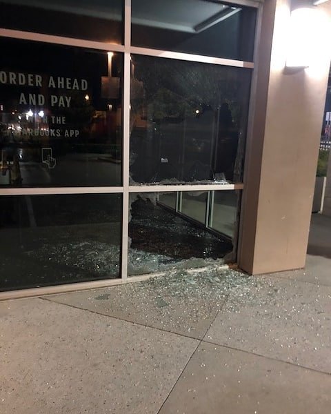 AzusaPD's tweet photo. Please see press release for details regarding a commercial burglary arrest last night.
#starbucks #azusa #azusapd #seesomethingsaysomething #burglary https://t.co/H7Ku2uJ6Ws