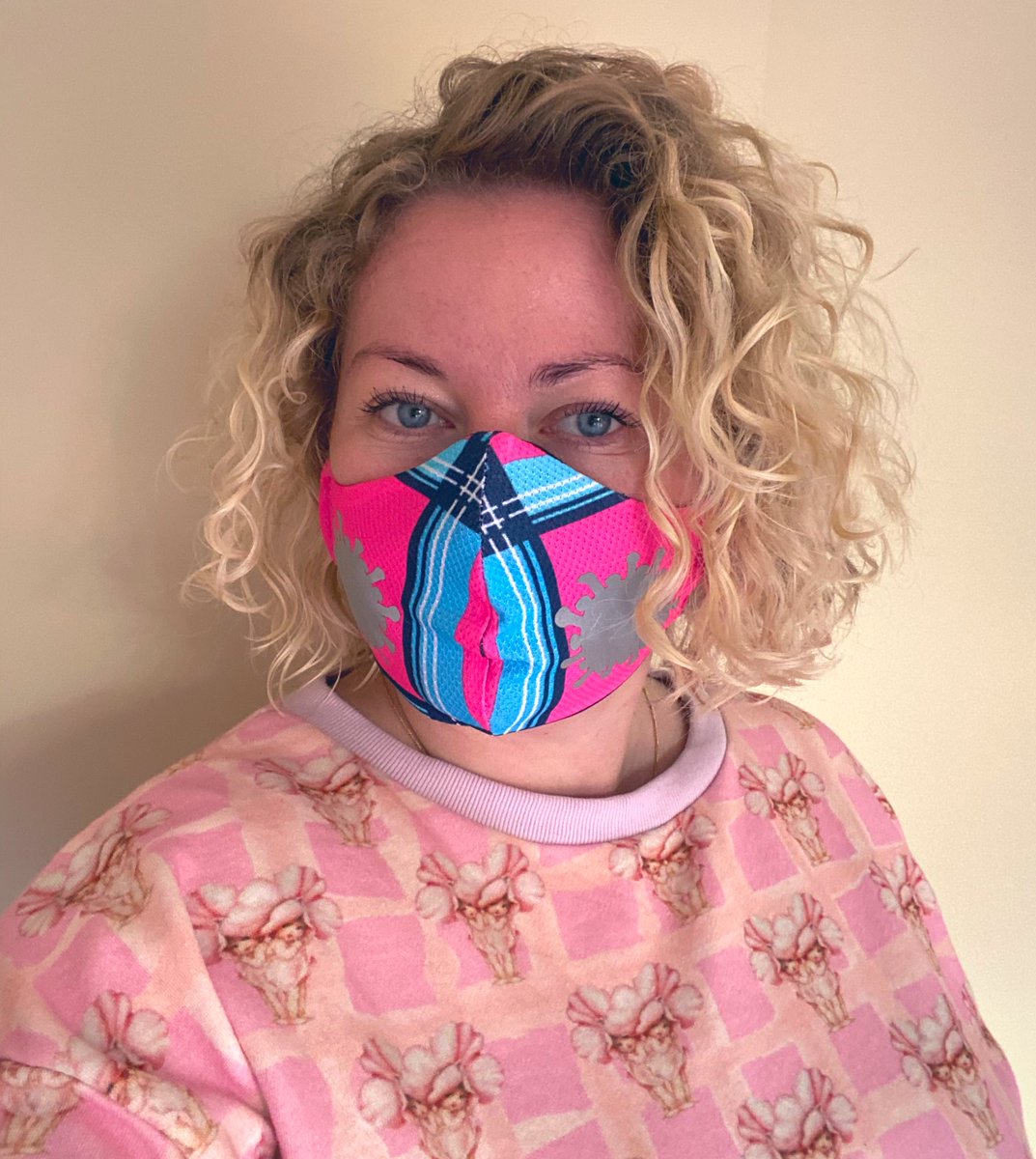 danielle_binks's tweet photo. #KidLitForMasks - SO many people wearing them in #CovidVIC today at the shops 👏 we love to see it! Mine is from SA brand Hey Reflect’o!
#SpringSt https://t.co/OcmeCHuuuS