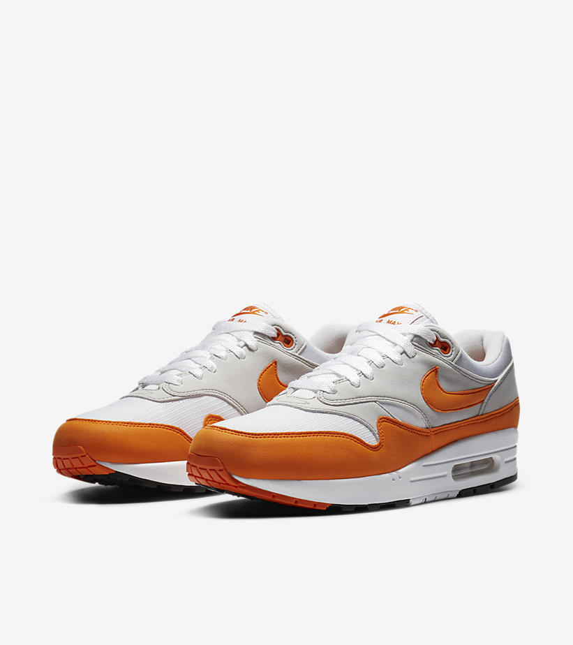 SOLELINKS's tweet photo. Nike Air Max 1 'Total Orange' official images https://t.co/Fwe7sy3UAH