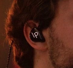 icaruswallsxx's tweet photo. Please-
#LP1Show https://t.co/Ww6CGQkN9h