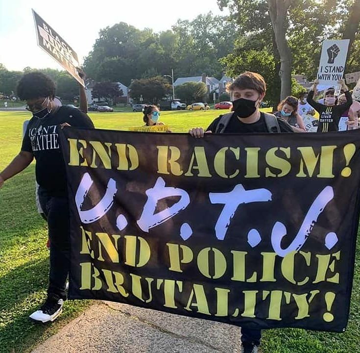 UDTJ7's tweet photo. Thank you so much for coming out! Another successful protest! There is no place for racist cops in Upper Darby! Full investigation! @UDPolice #FireJonathanResinski #UDTJ #BlackLivesMatter https://t.co/lmghjSdYpM