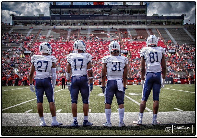 jalendaniels_'s tweet photo. Wow... Beyond blessed to receive my first D1 offer from Howard university extremely grateful for @CoachLScott70 giving me this opportunity to continue my academic and athletic career at the next level! @HUBISONFOOTBALL @PlayN4Envelopes #Bisonstrong https://t.co/jU74MTdtDx