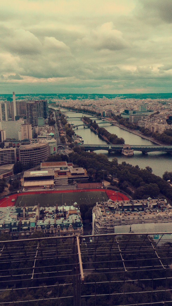 Danoismanon1's tweet photo. Notre meilleure journée à #paris https://t.co/rrFZGBjRpO