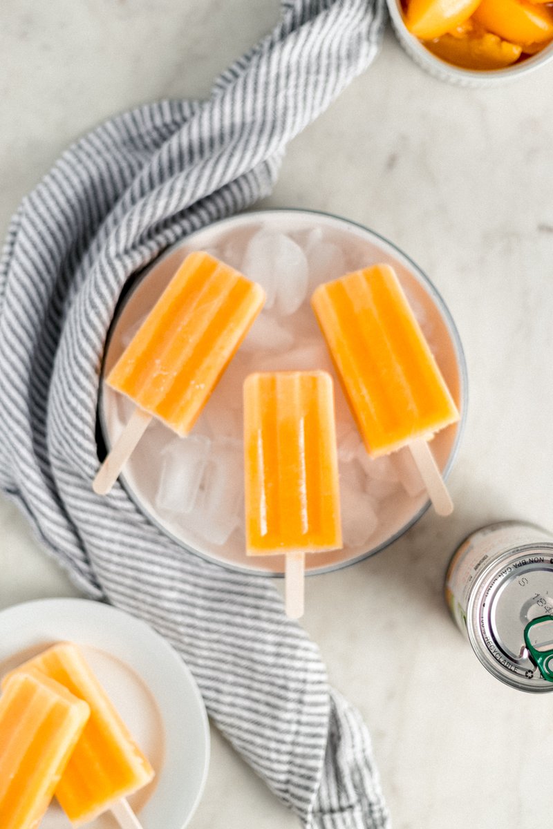 The weather is heating up &amp; I'm keeping cool with these Creamsicle Popsicles made with <a href="/CalClingPeach/">CA Cling Peaches</a>. These peaches are available all year long. They're always ready, always affordable, always delicious, and perfect for your pantry. simplylakita.com/peach-creamsic… #Ad
