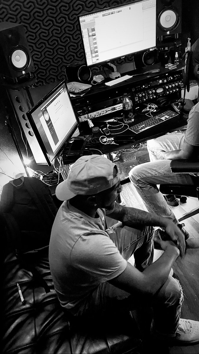 D4GEnt's tweet photo. current situation.. we back on the scene 😡 #Destined @So4enKey https://t.co/CwRVXyknAG