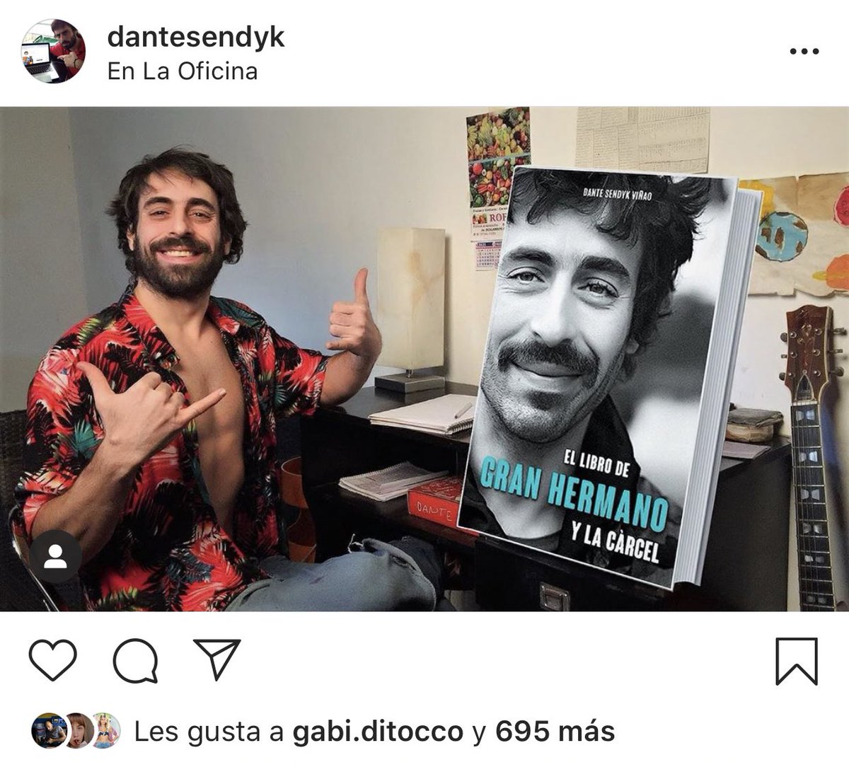EstrategaIB's tweet photo. Dante (GH2016) escribió un libro sobre su experiencia en Gran Hermano
Si no le dedico un capítulo entero al Agüita con yerba no merece la pena
@DanteSendyk @DantoSendyk https://t.co/wrGZ6XNEOa