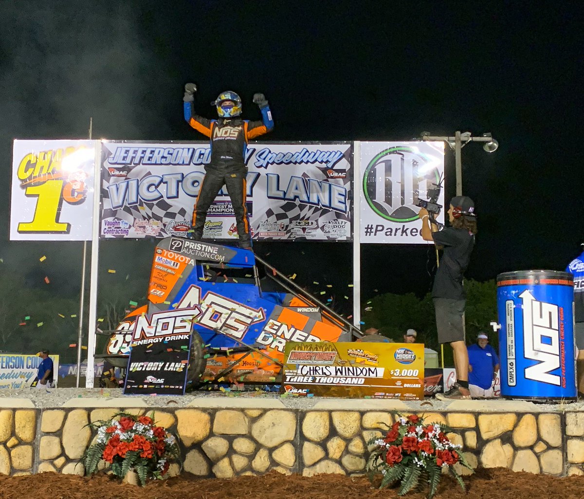 USACNation's tweet photo. CHRIS WINDOM WINS NIGHT 1 AT JEFFERSON COUNTY!! #MAMW https://t.co/6k2jxDozH3