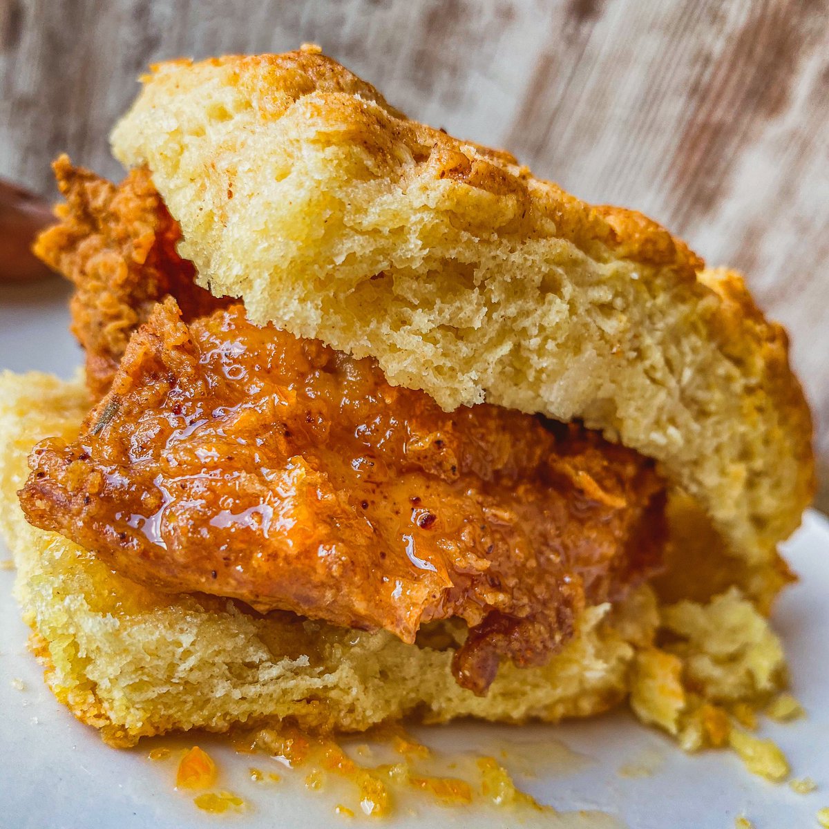 itsjcafe's tweet photo. J Café is open for pick up &amp; delivery [only] every Saturday &amp; Sunday for brunch from 10-3:30pm in Chicago.

Pick Up - https://t.co/S9nAF01l08 

Delivery Partners - grub hub &amp; door dash. 

Please share to your TL, my next customer can be because of you 🖤 https://t.co/29Hh0xWalZ