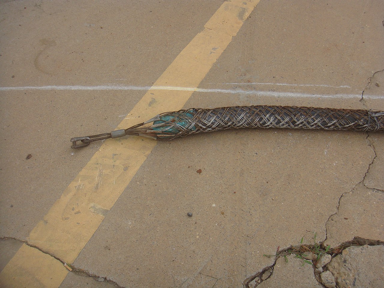 Yutaka Nishiyama 重い電線ケーブルは Towing Sock 牽引靴下 で引っ張ります 指ハブと同じ構造です T Co Sn7eepiszv T Co V3owb8rb3t Twitter