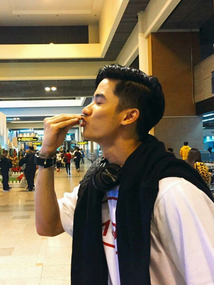 and to witness how crackhead of a person he is  you've got yourself a dumb and cute boyfriend  #Tawan_V  @Tawan_V