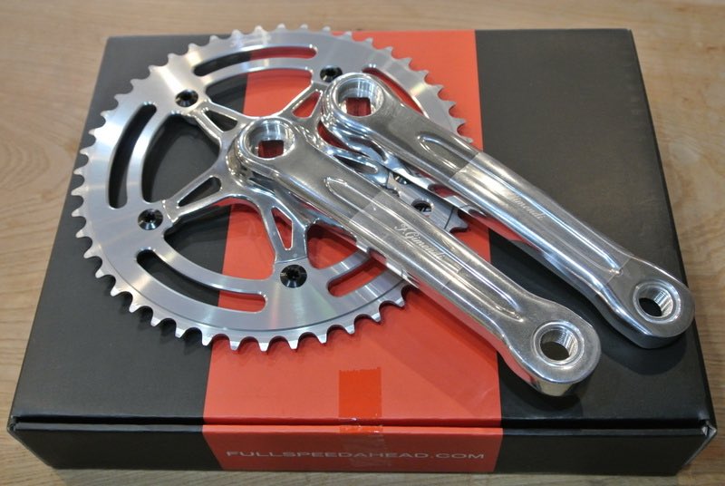 Saltmoon 中華クランクのlascoとかliteproとかもあります Liteproは58tとかもありますが Fdがある場合 チェーンリング大きくすると 台座を弄って角度を変えなくてはならないです T Co Ko2hsjwldp