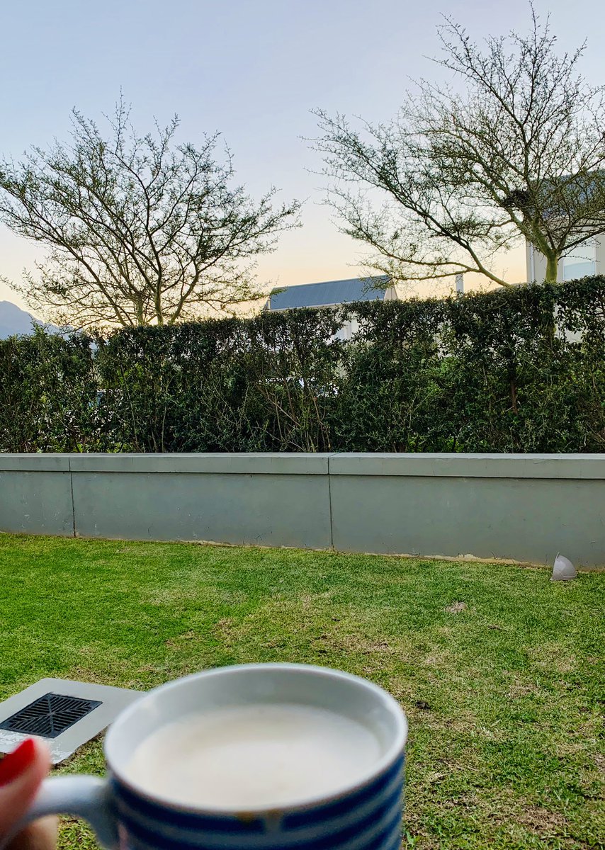 Happy weekend 🤍☀️