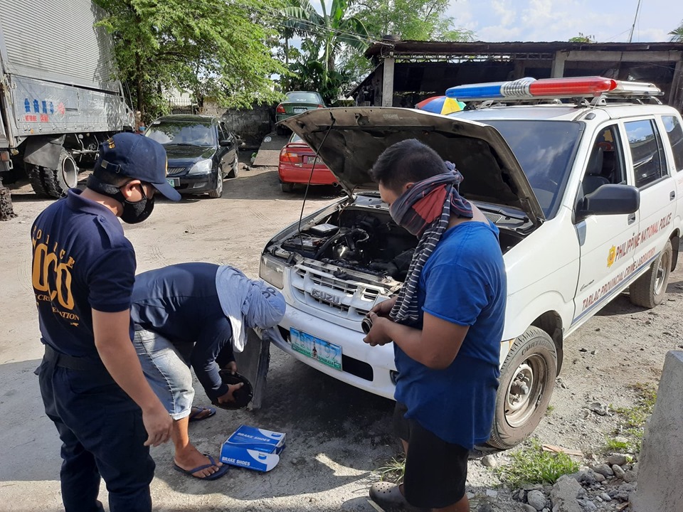 TarlacPclo's tweet photo. Regional Crime Laboratory Office 3

On July 18, 2020, personnel of  Tarlac PCLO under the direct supervision of PLTCOL JESSICA R QUILANG, Provincial Chief brought the SOCO Van to Arnold Ponce Auto Repair Shop located at Brgy Tibag, Tarlac City for radiator replacement. https://t.co/9MOM7BMlGe