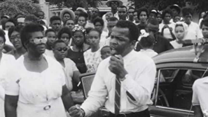 JulianCastro's tweet image. John Lewis was a giant among men. A Civil Rights Icon, an indefatigable champion for justice, and a hell raiser known for making ‘good trouble.’ 

In mourning his passing, let us aspire to build the nation that Congressman Lewis believed it could be. 

May he Rest In Peace.