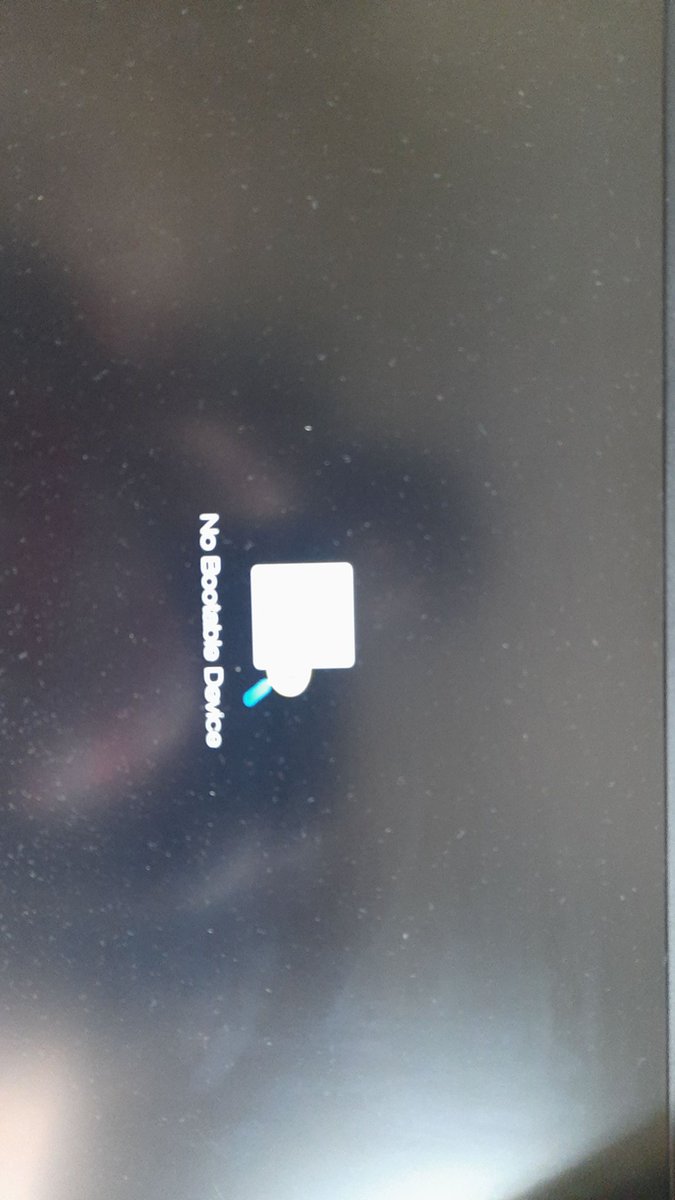 maxBenedict7's tweet photo. @Acer_India this will be the fate of all of you, and no support at all.  I purchased accer aspire 5 , on 21st june, facing problem from 7th july. no support whatsoever till date. bought it for online classes. Please think 10 times before you buy acer https://t.co/JNkk3ppERC