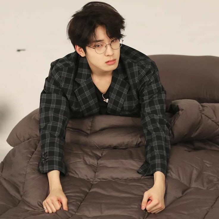 hanniegiggles's tweet photo. @QueenNiJeonghan @pledis_17 #wonwoobestboy #SEVENTEEN 

@ktpsrzz @heycheollie @catwoozie @pledis_17 https://t.co/ZO6SleSgnt