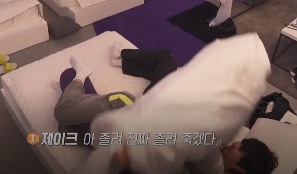 themoonblue_'s tweet image. นอนด้วยกันเกือบทุกคืน
นอนด้วยกันเกือบทุกคืน
นอนด้วยกันเกือบทุกคืน

สังเกตจากกางเกงที่เจคใส่ 🥺🥺 อมกกกก ความสัมพันธ์ของพวกหนูมันน่ารักมากๆ 🥺🥺
#ILAND_EP4 
#เจคฮุน