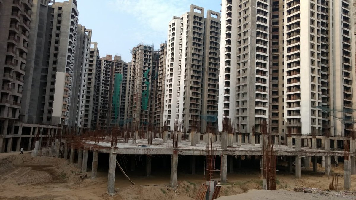 hellomanish_kr's tweet photo. @narendramodi
@PMOIndia
@RBI
क्या हुआ पिछला वादा
Lakhs of #CheatedHomeBuyers waiting from years
Pl. don't wash hands &amp; evade accountability by pointing towards Court
Recover siphoned money
Penalize @OfficialGNIDA #Banks
#AatmaNirbharBharat
#MakeInIndia 
#ShiningIndia 
#SmartCity https://t.co/4FfEMk9h3b