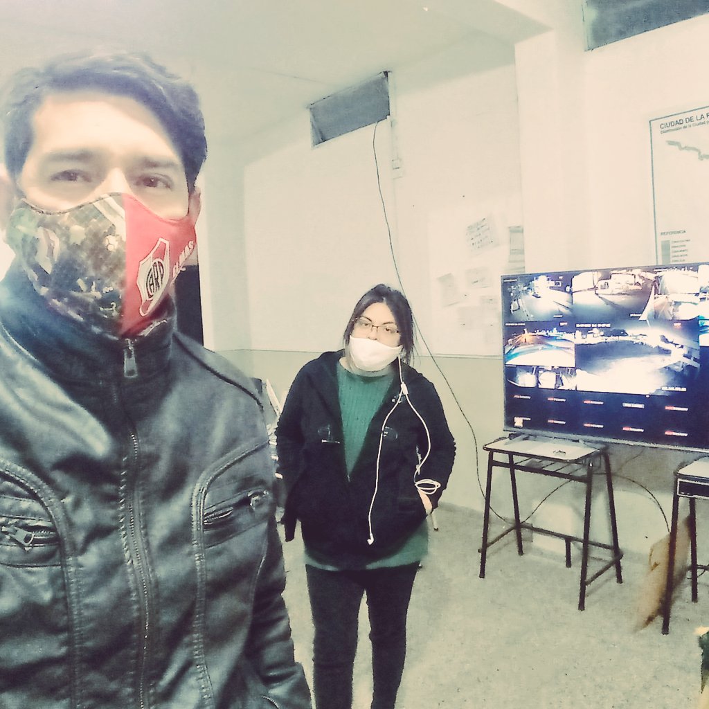 GulyArias's tweet photo. Como Cambiaron #NuestrosViernes NADA será Igual, Ahora C.O.E  .. (Informes de Operativos) #SalimosTodosJuntos Vos Quédate en Casa .. #TeQueremosSano @TeresitaMadera @QuintelaRicardo @Sec_ReInst @MarceIrunga @Fabidelafuente1 @MarceMartinez_m @DuilioMadera https://t.co/UOZkM96bdK