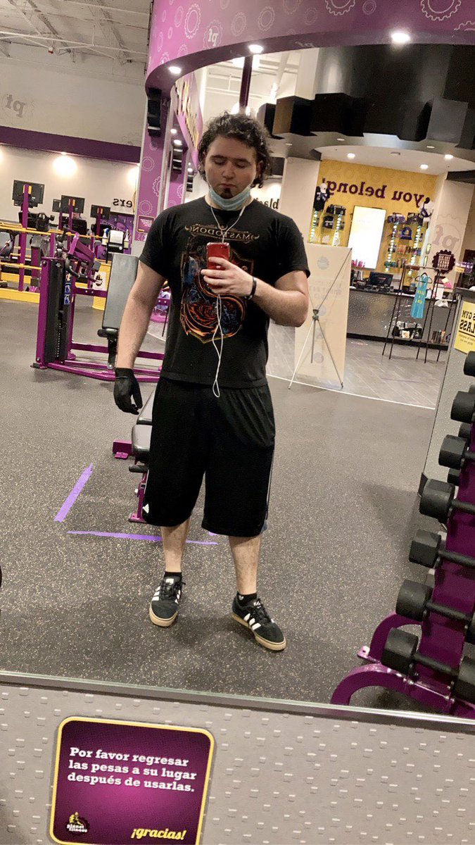 iOptimusErick's tweet image. Mastodon. 💪🏻 #gym #backwork #bicepworkout #metalhead #mastodon #adidas