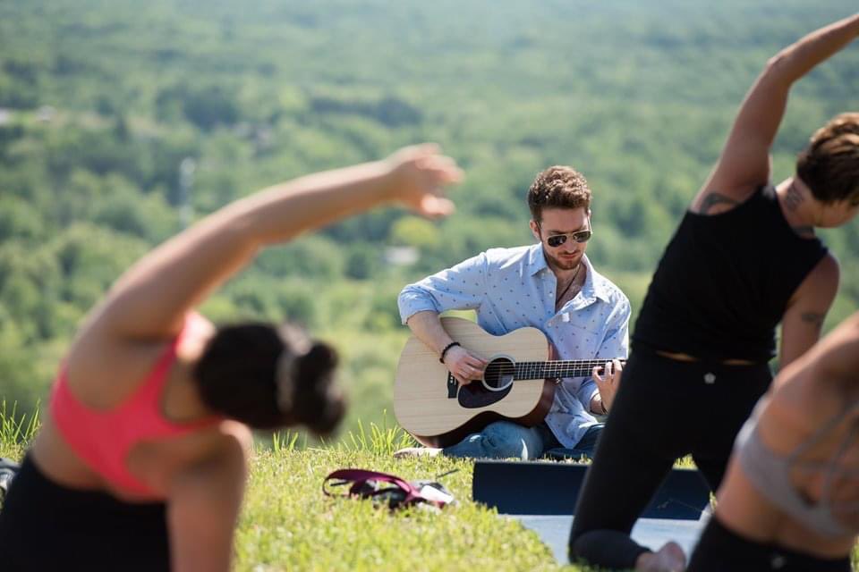 Join us Saturday morning at #SkiMtHolly for a YOGA ON THE MOUNT class! Participants will have the opportunity to hike the beautiful hill for a one of a kind #Yoga experience at the top.

#SystemicMastocytosis #Community #CharityEvent #MichiganYoga 

facebook.com/events/s/yoga-…