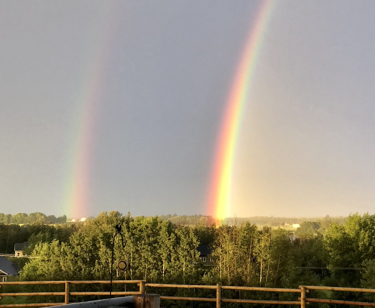 RyRaeDeac81's tweet photo. Nice little evening on the course and post storm. #AlbertaStorms @Ponokagolfclub #LowRound https://t.co/jaoAte8hi3