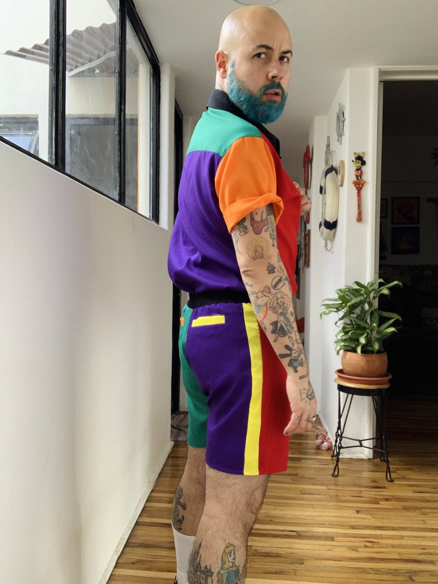 johnnycarmona's tweet photo. La editorial de Hoy con #pietmondrian en mi!
❤️💙💛🖤🧡💜💚
Camisa y shorts #ivankavalos
Bolso y tennis @bershka https://t.co/UYOC016JdT