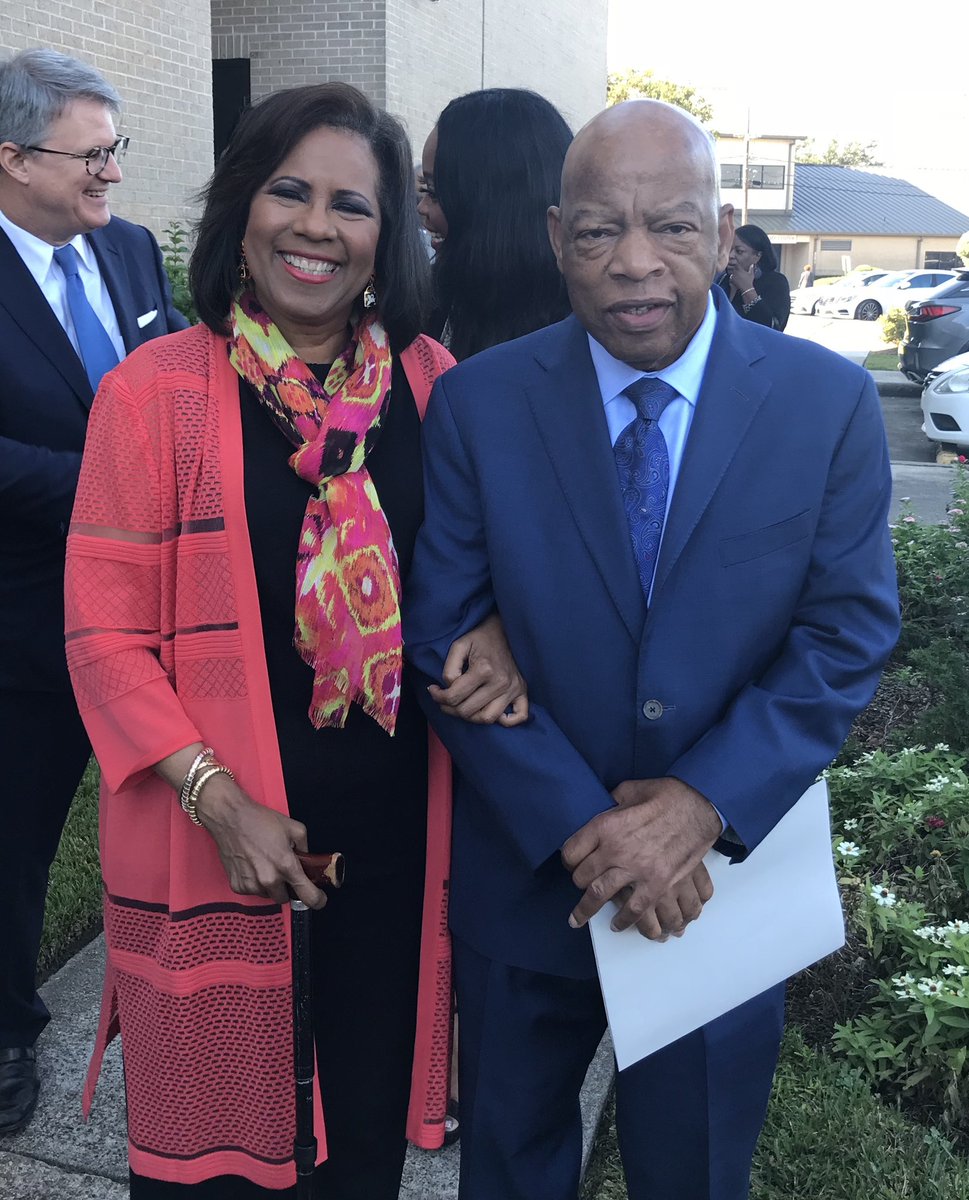 MelanieLawson13's tweet photo. #BREAKING 
Civil rights icon Congressman John Lewis has died after battling pancreatic cancer.
He once said: “if you see something that is not right, not fair, not just, you have a moral obligation to do something about it.”
He always did. 
#RestInPower #GoodTrouble
#AGiantSleeps https://t.co/1cwTZRYrXj