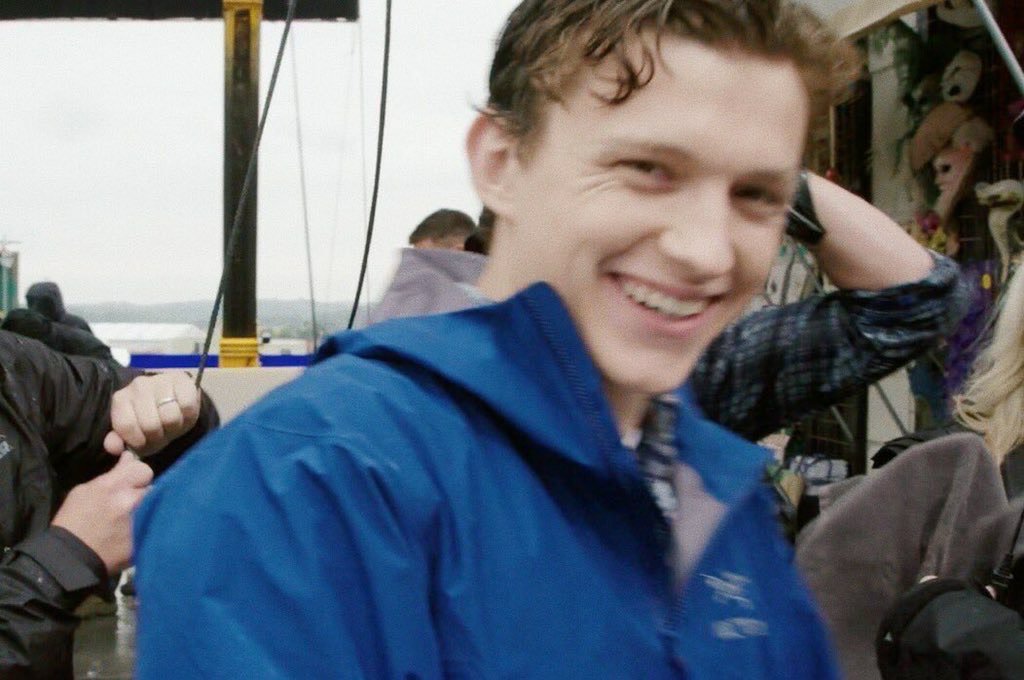 itsvantkk's tweet photo. “In 50 years this boy right here will have family, will be married. He'll stop acting &amp; will stop posting. One day you'll hear his name &amp; remember everything he did for you. And before you know it he'll be gone forever. But at the end of the day you'll love him forever &amp; always” https://t.co/AIv2fRnKnb