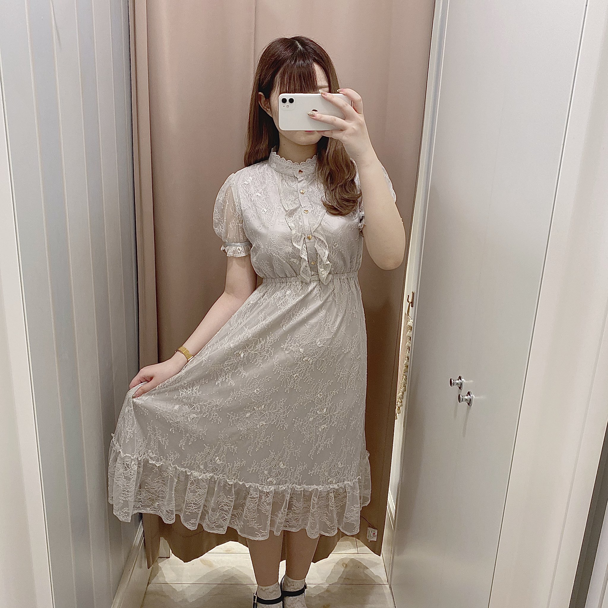 evelyn ハートシフォンロングワンピース evelyn グレー ワンピース 膝