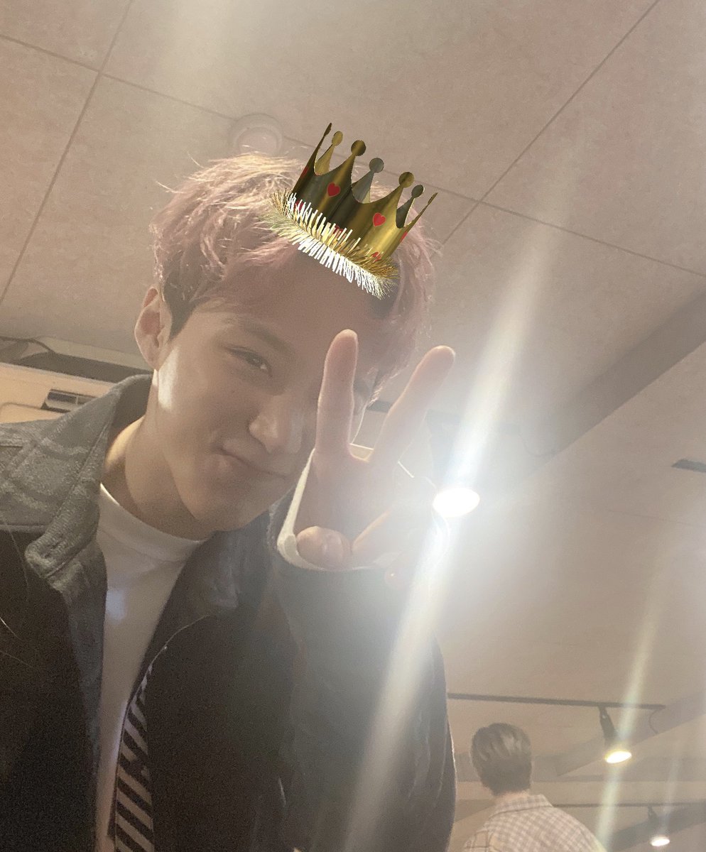 1team_twt's tweet photo. [#1TEAM #정훈 #JUNGHOON]
우리팀의 기둥 
생일축하해요 형 ㅎㅎ 🥳
#원팀의_히든카드_BC카드
#Its_Ya_Birthday_BC https://t.co/MuksMuNnZ6