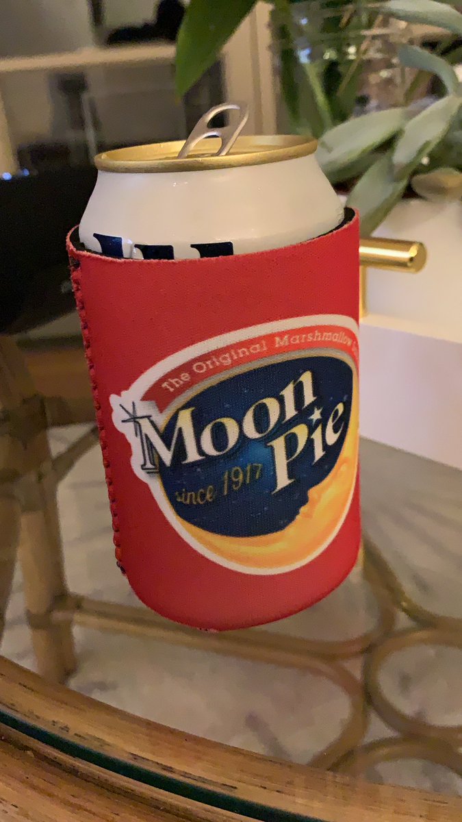 CLJIII's tweet photo. @MoonPie #hey https://t.co/YXVVmSnSRf