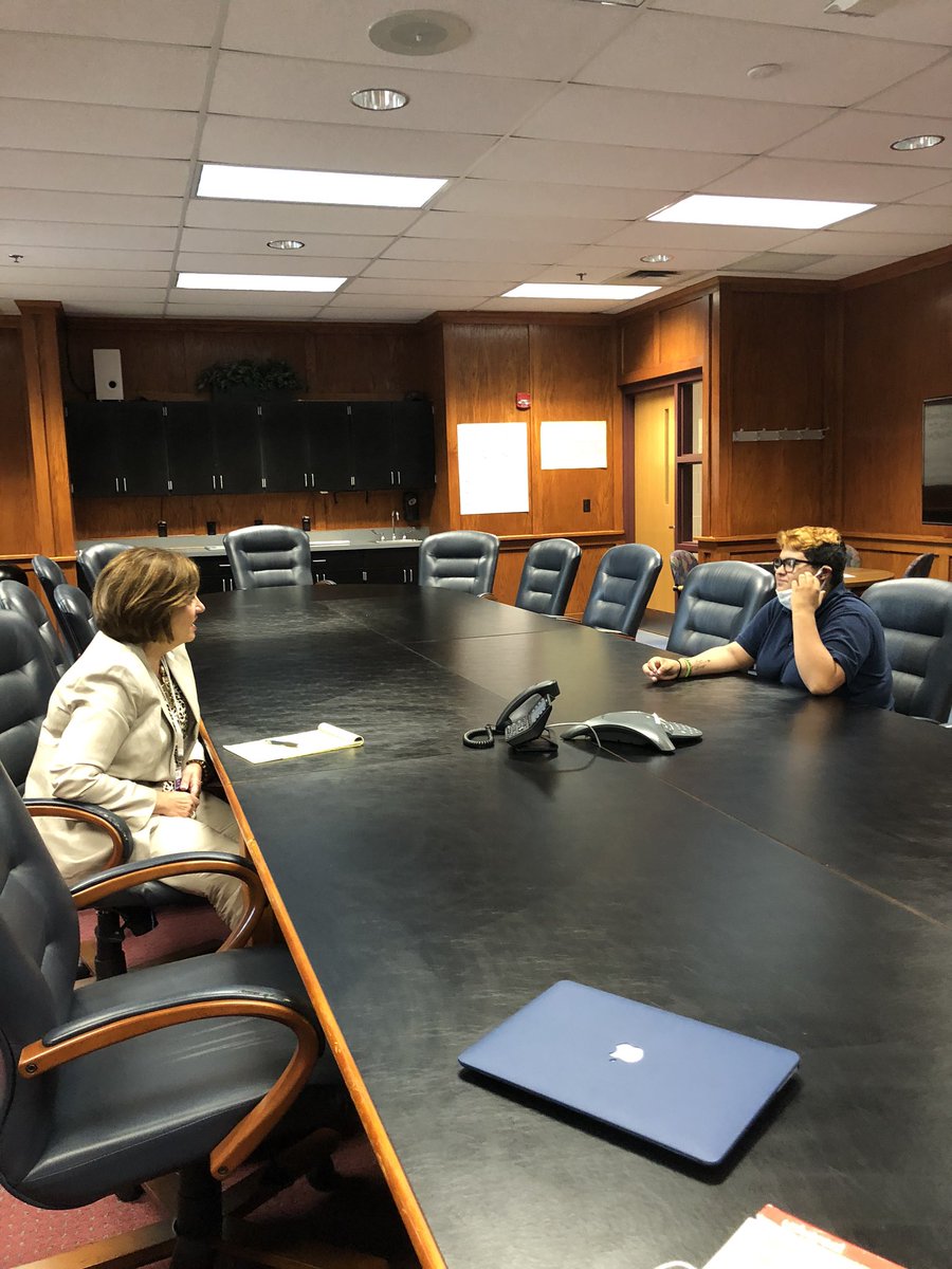 mshipley1313's tweet photo. Shoutout to Audi Gamez, Brandon Mancilla, & Madi Siler for doing such an job sharing about their personalized learning experiences at Milestone Academies @shelbycountysch with Dr. @SallyWSugg!!
#personalizedlearningrocks
#studentchoice
#studentvoice
@AcademyAlt
@ScbigPicture https://t.co/9aPLNaxbXJ