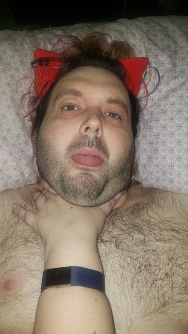 Catboy got dominated! I had sex with a vibrator in my ass! Was soooooo good!!! https://t.co/hvznWJEm