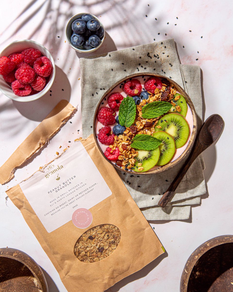 creative_proof's tweet photo. Breakfast = success 🥣 This was Ben’s first ever smoothie bowl attempt for a shoot with @elisgranola and he’s pretty happy with the results! 🍓🍌🥝
#futureproofcreative #saturdaybreakfast #foodography #goodmorningbeautiful https://t.co/pMgo6O1EjM