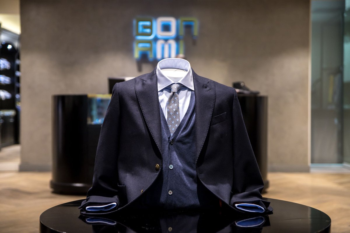 NelsonMandelaSq's tweet photo. Add a touch of Italian fashion to your wardrobe with #Bonami in #IconicMandelaSquare. With keen attention to detail, quality and design, they dress their clients to look their best.
#CreateTomorrow #ShapeTomorrowTogether https://t.co/vhshbI1CLq